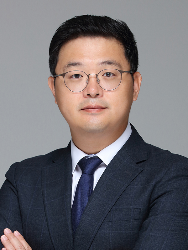 조현희